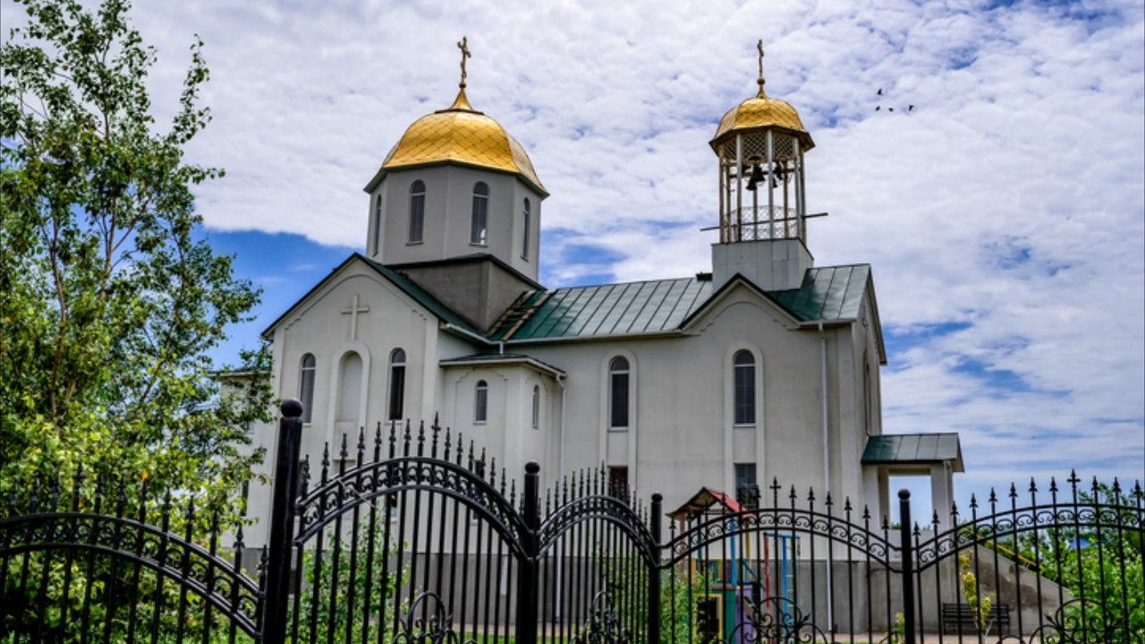 Russen lagern wohl Ausrüstung in Kindergärten und Kirchen