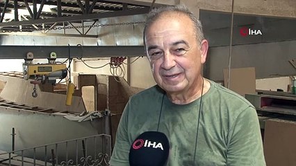 Türkiye'nin en ilginç doktoru... Gündüz şehir hastanesinde, akşam ise...