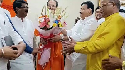 आमदार टिकवू शकले असते   उद्धव ठाकरेंनी मौन सोडलं