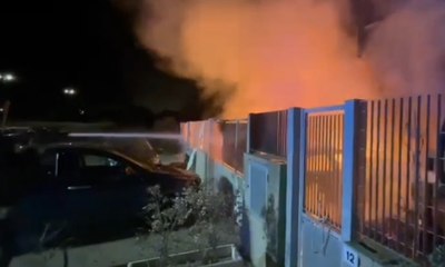 Olbia (SS) - In fiamme vettura in un autolavaggio vicino aeroporto (06.09.22)