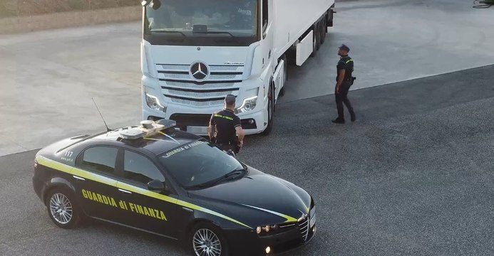 Roma - Camion con 611 chili di hashish intercettato sul Raccordo Anulare (06.09.22)