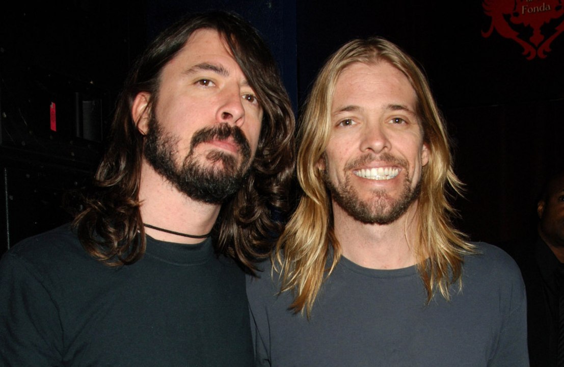 Dave Grohl très ému lors du concert en hommage...