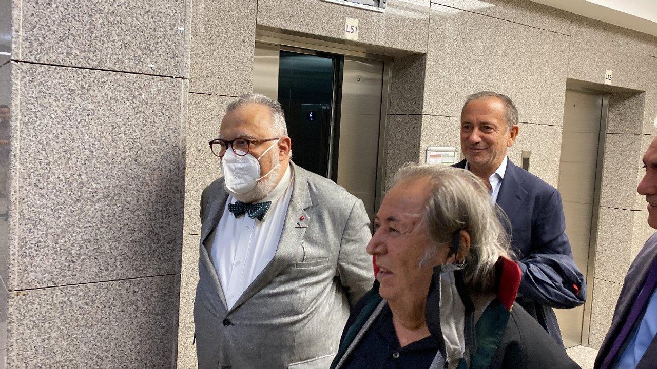 Celal Şengör ifade için adliyede