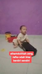 Asik nya main mobil mobilan