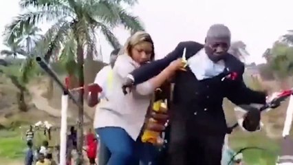 Demokratik Kongo Cumhuriyetinde 'trajikomik' kaza! Köprüyü açtıkları gibi çöktü