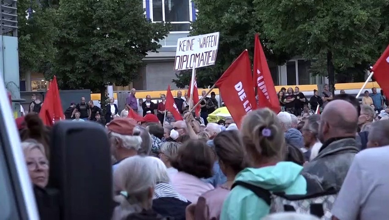 Linke und Rechte demonstrieren in Leipzig gegen hohe Energiepreise