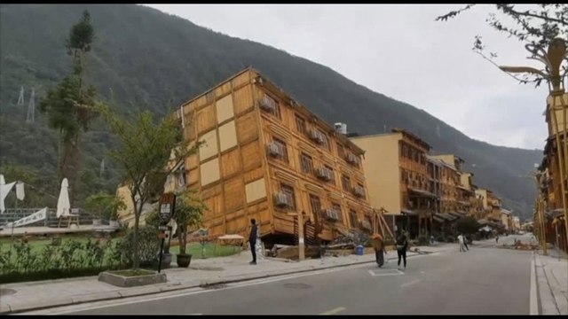 Cina, terremoto nel Sichuan: almeno 65 morti, soccorsi difficili