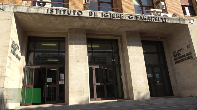 Test medicina: in migliaia alla Sapienza. Gli studenti: Facciamo come in Francia