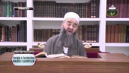 Kim Bir Müslümanı Giydirirse Allah da Onu Mahşerde Çıplak Bırakmaz.