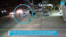 Terrible choque en La Plata, una moto salió despedida y arrasó con un hombre que esperaba el micro