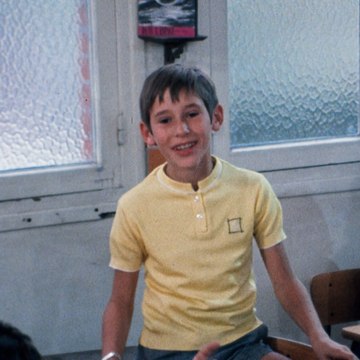 Ces élèves de primaire évoquent l’arrivée de la mixité dans leur classe en 1970