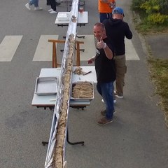 En une semaine, ces Bretons battent deux fois le record de la plus longue galette saucisse du monde