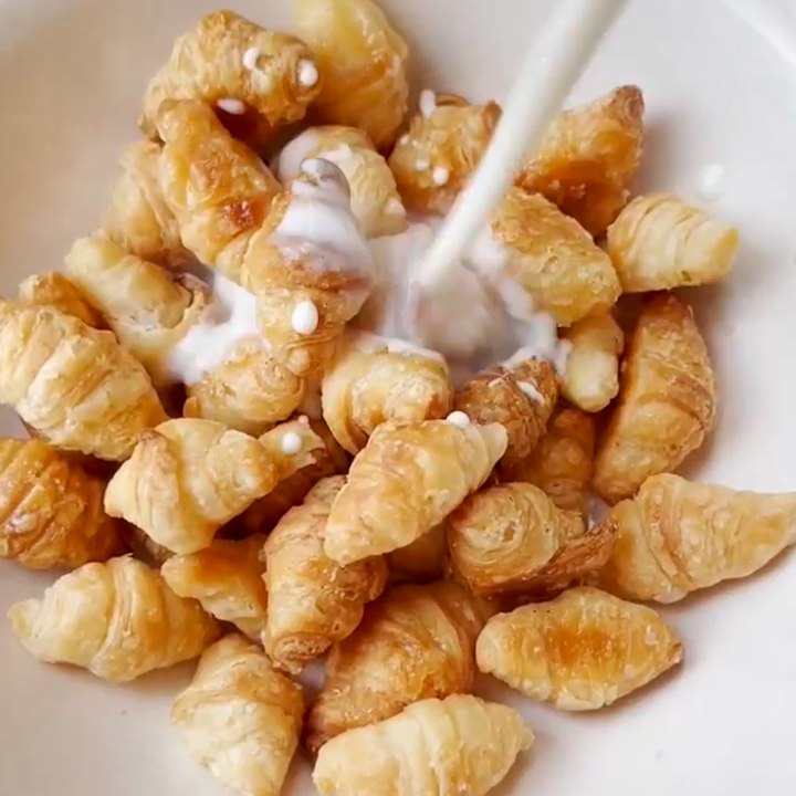 New York : cette boulangerie propose des croissants en guise de céréales