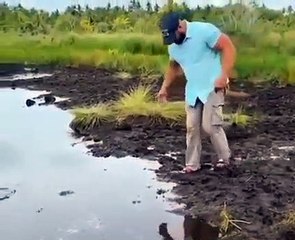 প্রিয় ঠিক এভাবে একদিন তোমার প্রেমে পড়ে যাব❤️