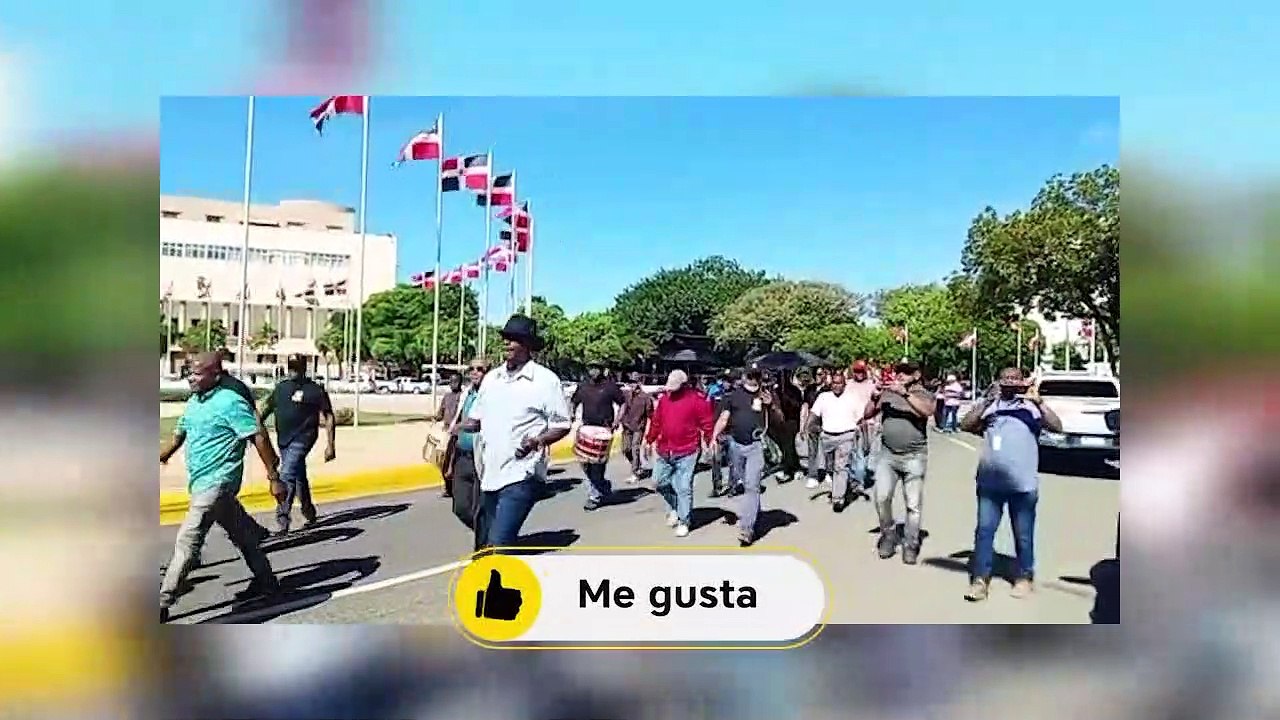 Militares y policías retirados protestan por reforma a leyes de FARD y la Policía