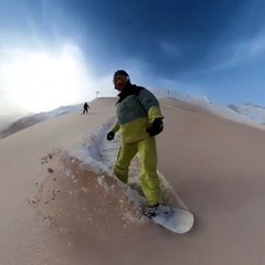 Sable du Sahara : ils skient dessus