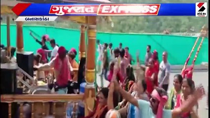 અંબાજી ખાતે ભાદરવી પૂનમનો મહામેળો| દ્વારકાધીશને 235 ગ્રામ સોનાનું કરાયું દાન