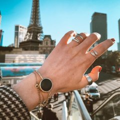 Les inventeurs : Ludivine Romary a inventé un bracelet connecté pour alerter et sécuriser