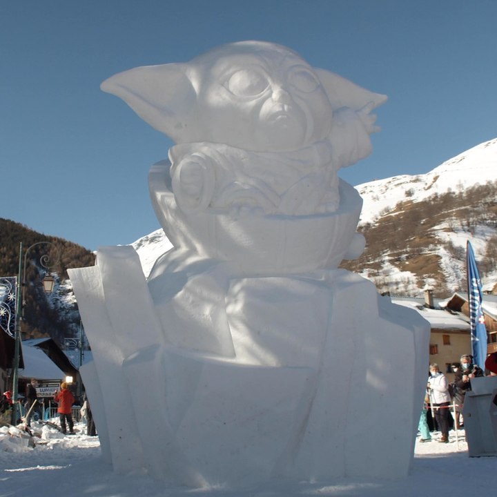 Trois Français remportent un concours international de sculpture sur neige