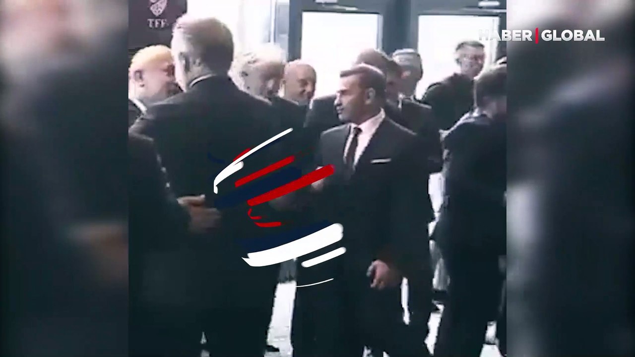 Jorge Jesus'un Okan Buruk'u 'es' geçtiği görüntüler sosyal medyayı salladı! Gerçek daha sonra anlaşıldı