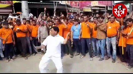 एमपी के अजब गजब मंत्री, पहले वित्तमंत्री अब स्वास्थ्य मंत्री ने दिखाई तलवारबाजी