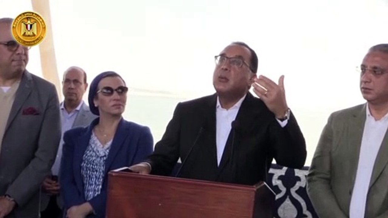 رئيس الوزراء: لو مكناش عملنا المشروعات النهاردة...