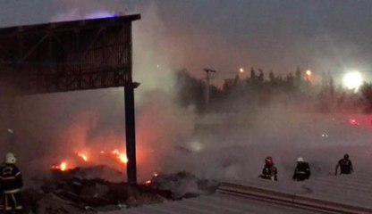 KAHRAMANMARAŞ'TA ATIK KAĞIT DEPOSUNDA YANGIN