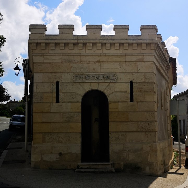 Cette mini forteresse est la plus petite prison de France