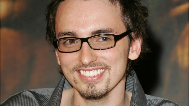 Voici - Christophe Willem : pourquoi il était mal à l’aise sur la scène des Restos du coeur (1)