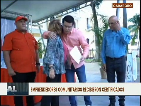 Carabobo | Emprendedores comunitarios reciben certificados de acreditación del INCES en Valencia