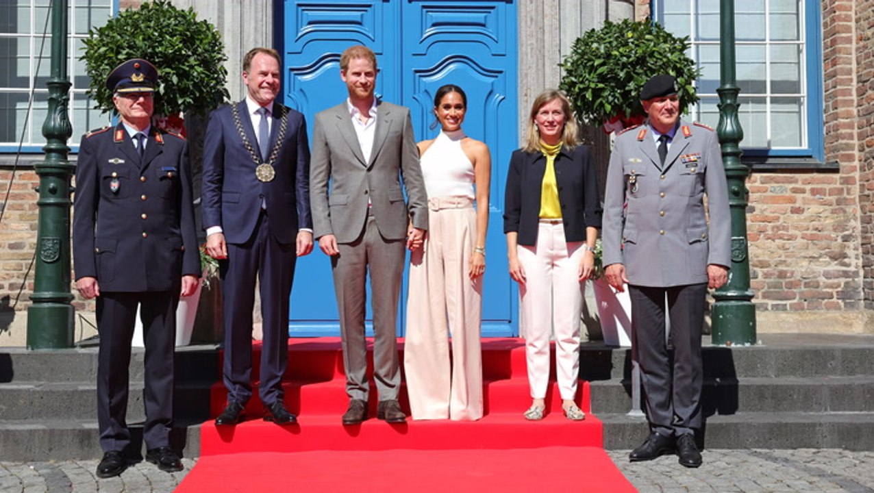 Herzogin meghan und prinz harry in düsseldorf: die ersten bilder