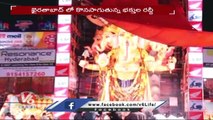 Huge Devotees Rush Continues To See Khairatabad Ganesh Idol | Khairatabad Ganesh 2022 | V6 News