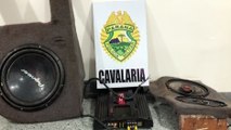 Cavalaria apreende menor acusado de furto de som automotivo, no Bairro Universitário