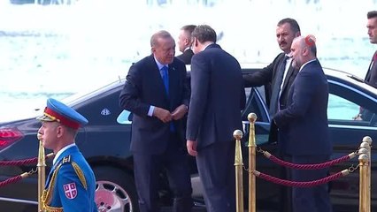 Cumhurbaşkanı Erdoğan, Sırbistan'da resmi törenle karşılandı