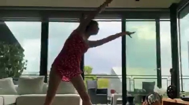 Melis Sezen dans ettiği yeni bir videoyu paylaştı: Hadi bakalım kızlar