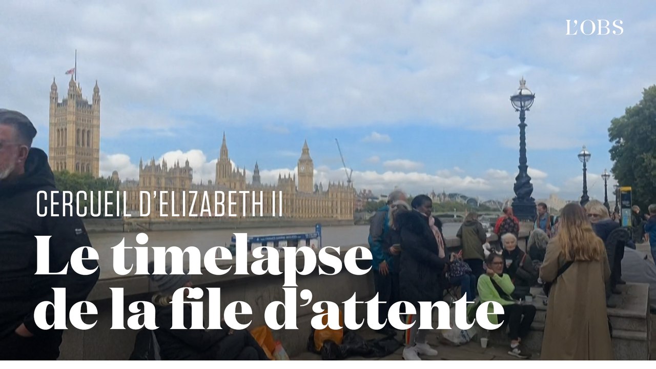 L'impressionnante file d'attente pour voir le cercueil de la reine en timelapse