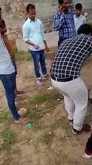 लम्पी वायरस के ग्रसित गोवंश के उपचार मेंजुटा वन विभाग