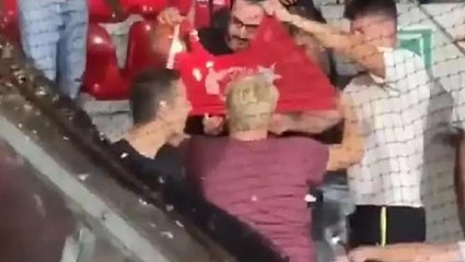 Başakşehir işin peşini bırakmadı, UEFA harekete geçti! Türk bayrağını yakanlar için soruşturma başlatıldı