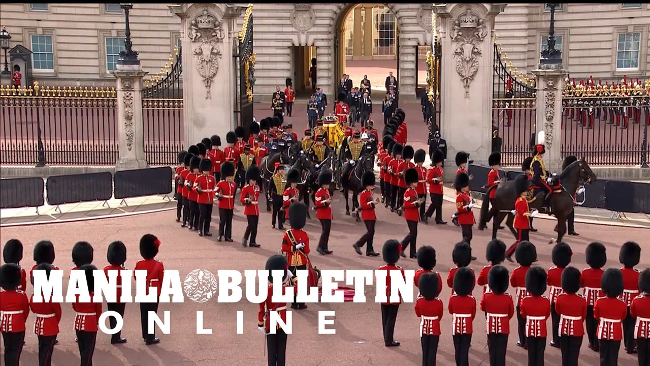Royals escort queen on final journey from Buckingham Palace