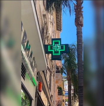 Les enseignes lumineuses des pharmacies détournées par les internautes à l’aide de remixes techno