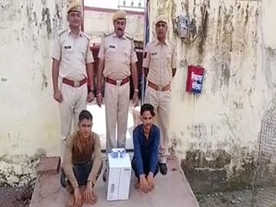 video-मेगा हाइवे पर लूट के दो आरोपी गिरफ्तार, ल...