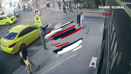 Banka yolunda düşen binlerce lira rüzgarla uçtu, vatandaşlar toplayıp sahibine verdi