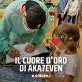Fa visita a sorpresa ai piccoli pazienti del Policlinico San Donato: il cuore d'oro di Aka7even