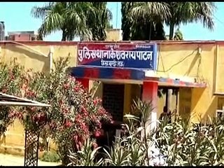 video-दिनदहाड़े बुजुर्ग महिला का छीना मंगलसूत्र, महिला के आई चोट