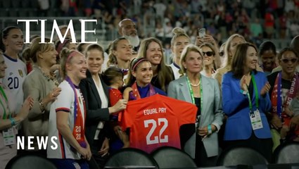 Players Sign Equal Pay Agreements With U.S. Soccer