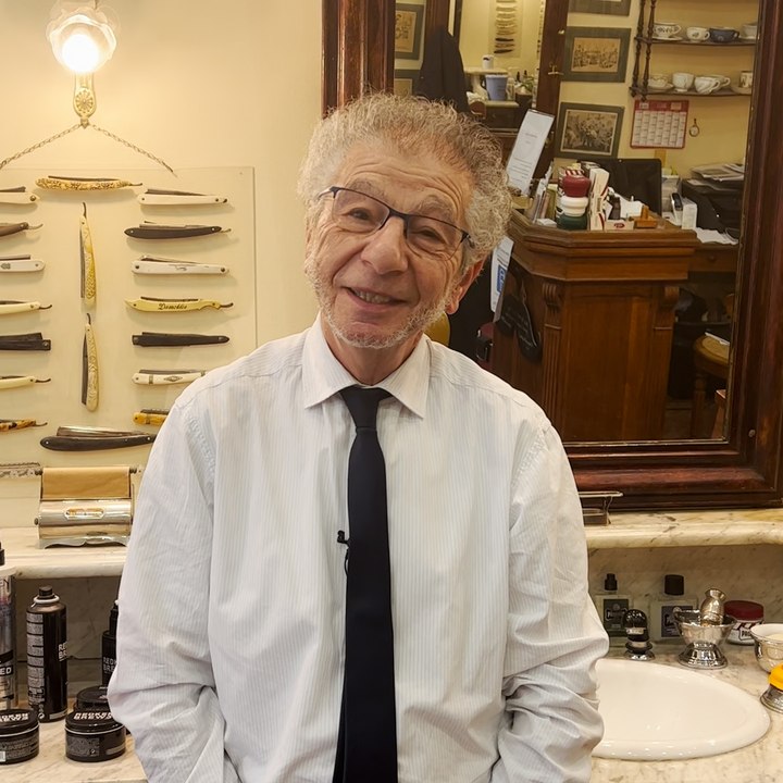 Alain, le seul maître barbier de Paris, ancien barbier de Johnny Hallyday