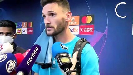 Lloris vole au secours d'Antoine Griezmann