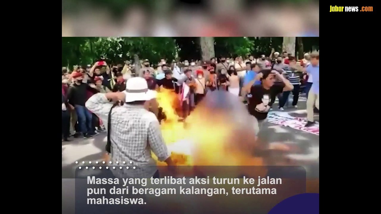 Bentrok saat Demo Tolak Kenaikan Harga BBM, Mas...