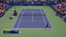 Swiatek sets up Sabalenka semi