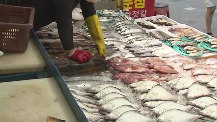 본격 추석맞이 나선 전통시장..."침수 피해 이겨내 다행" / YTN